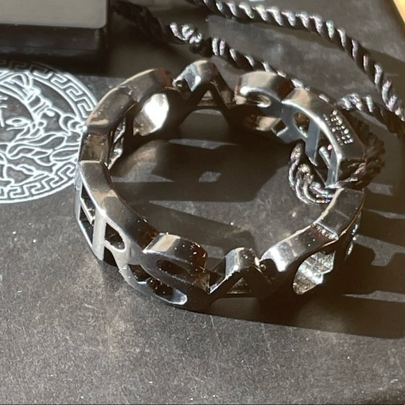 Versace Logo Gunmetal Silver Ring - Picture 6 of 13